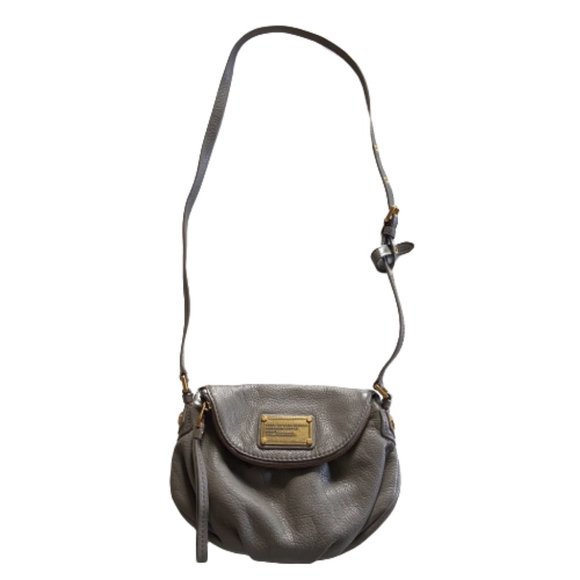 Marc By Marc Jacobs Handbags - MARC JACOBS Classic Q Mini Natasha Crossbody Taupe